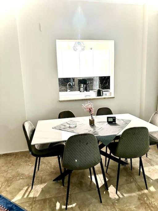 The “Roman Market” Lux Apartment سالونيك المظهر الخارجي الصورة