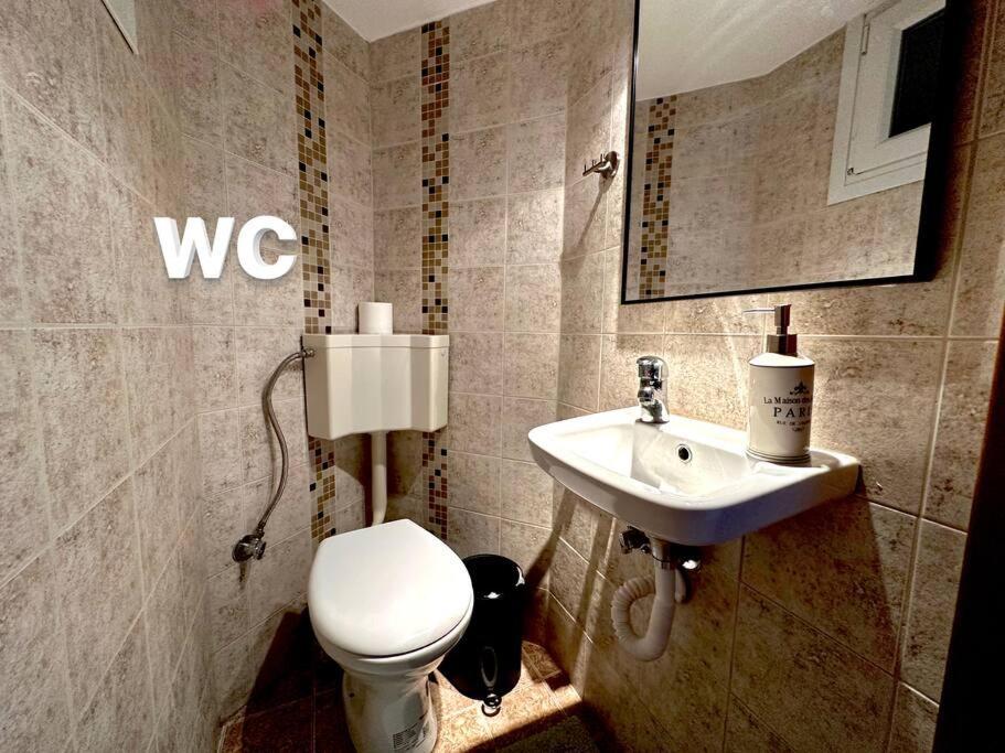 The “Roman Market” Lux Apartment سالونيك المظهر الخارجي الصورة